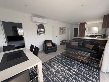 Hot on Hibiscus - Photo 3