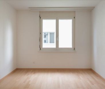 Spacieux appartement de 4,5 pièces à proximité du centre - Photo 4