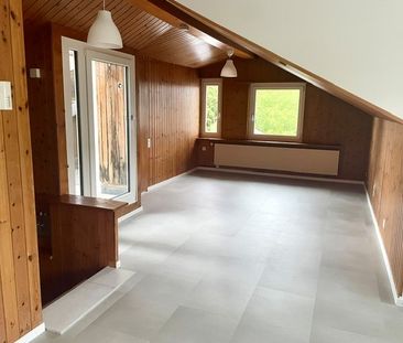 Herzige und heimelige Dachwohnung mit toller Aussicht und Terrasse ... - Photo 3