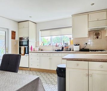 Mill Road, Colchester - Photo 4