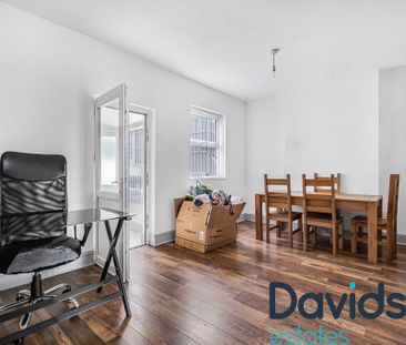 2 bedroom end of terrace house to rent - Photo 2