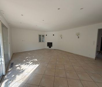 Location Maison 5 pièces 134m² BANDOL 83150 - Photo 1