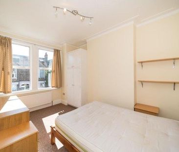 6 bedroom flat to rent - Photo 3