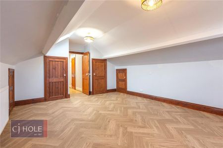 4 bedroom detached house to rent - Photo 4