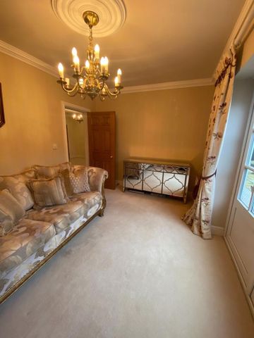 5 bedroom detached house to rent - Photo 2