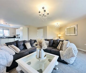 35, Broadlands Gardens, Pudsey, West Yorkshire, LS28 9GD - Photo 1