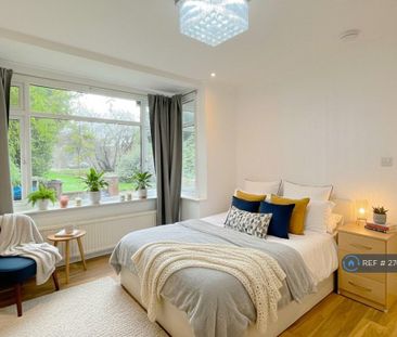 1 bedroom in a house share to rent - Photo 3