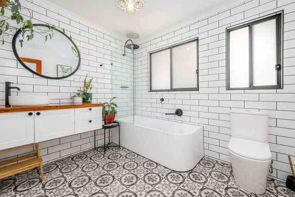 Spacious Family Home! - Photo 1