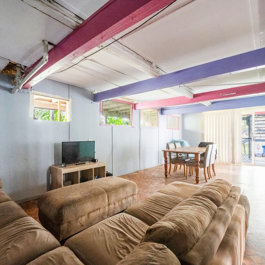 Central, Double Storey Family Home - Photo 1