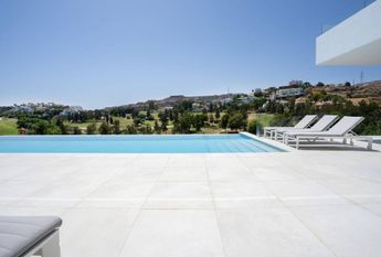 5 bedroom luxury Villa for rent in Benahavís, Andalusia