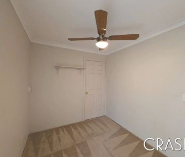 “3 Bedroom 1 Bathroom in Heathridge!” - Photo 2