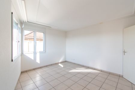 Zentrale, helle 3.5 Zimmer-Wohnung mit Balkon - Photo 5