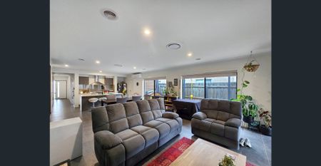 Functional floor plan and sublime location - Photo 5