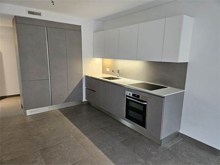 Giubiasco, affitto recente 2.5 locali con terrazzo - Photo 3