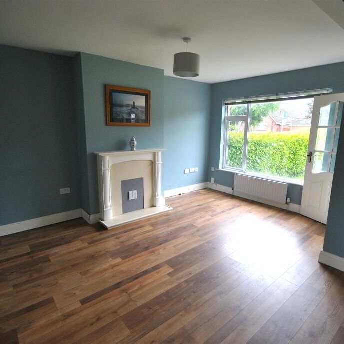 33 Innisfayle Drive, Bangor, BT19 1DN - Photo 1