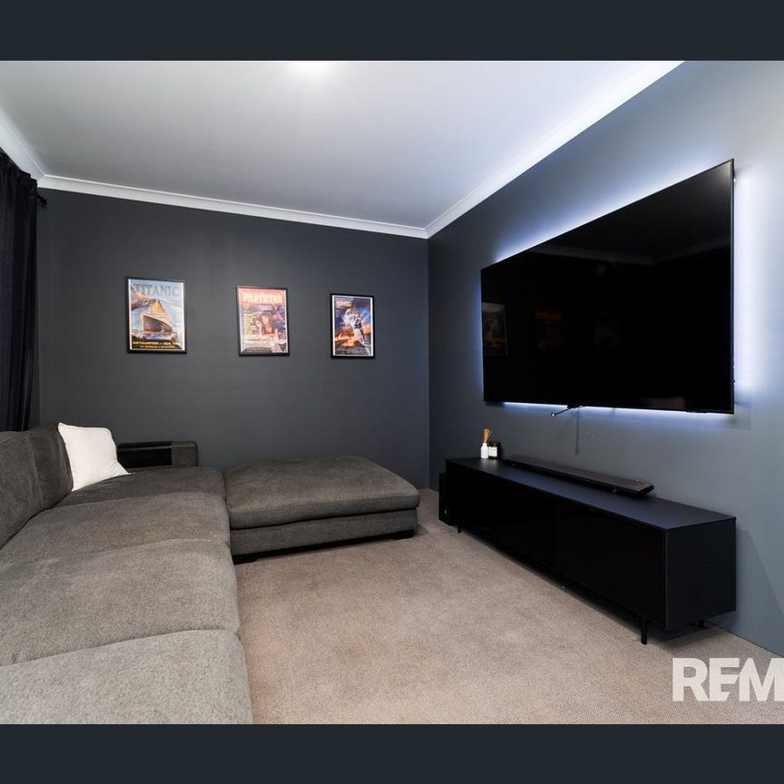 Beautiful 4x2 with Theatre - 6 MONTH LEASE ONLY - Photo 1