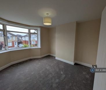 3 bedroom semi-detached house to rent - Photo 6