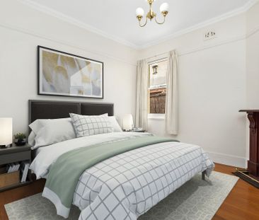 Gracious Semi with Unique Features and Inground Pool - Photo 4