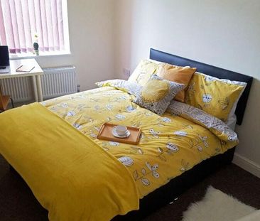 9 bedroom terraced house to rent - Photo 6