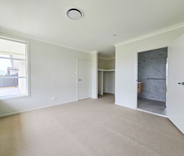 Modern Family Living in the Heart of Spring Farm - Photo 4