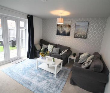 3 bedroom semi-detached house to rent - Photo 2