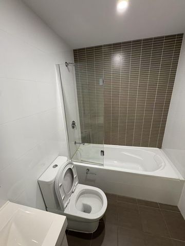 WeChat: KRL119 L2/ 4 Galara St, Rosebery NSW 2018 - Apartment For Rent | Domain - Photo 3