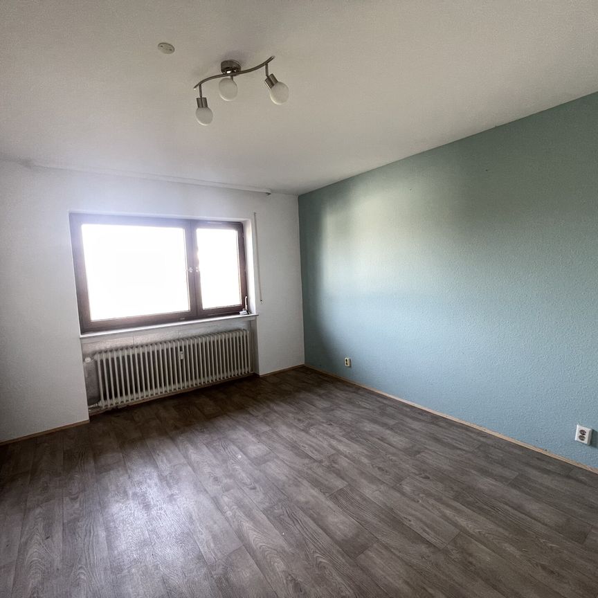Helle 3-Zimmer-Wohnung mit Balkon und Garage - Foto 1