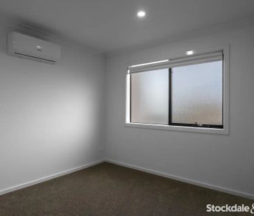 “Brand-New 4-Bedroom Townhouse in Grand View Estate” - Photo 4