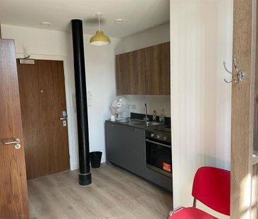 Studio to rent - Photo 3