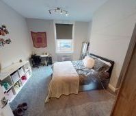 Flat 1, 66 Victoria Road, Leeds, LS6 1DL - Photo 4