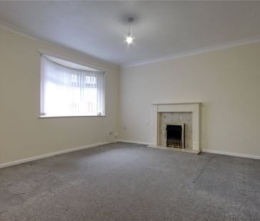 3 bed terraced house to rent in Oakley Walk, Eston, TS6 - Photo 1