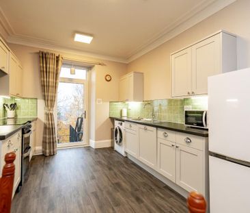 2 bedroom flat to rent - Photo 1