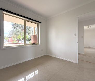 4-Bedroom Family Home - Photo 6