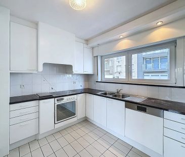 Ruime woning met 3 slaapkamers en garage - Photo 4