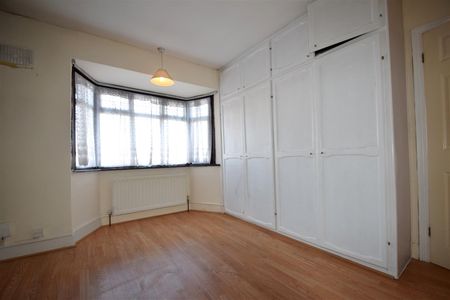 Floriston Avenue, Hillingdon, UB10 - Photo 4