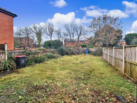 3 bedroom semi-detached house to rent - Photo 5