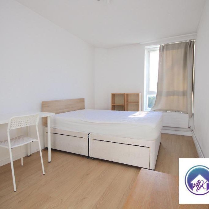 1 bedroom in a flat share to rent - Photo 1