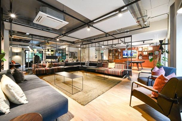 Studio to rent - Photo 1