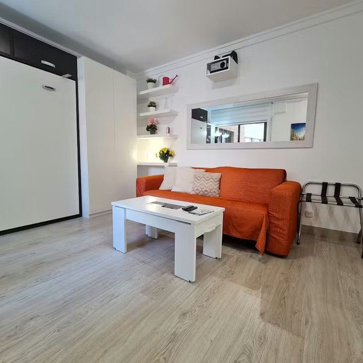 Plaza de los Mostenses, Madrid, Community of Madrid 28015 - Photo 1