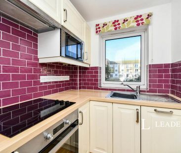 1 bedroom flat to rent - Photo 6