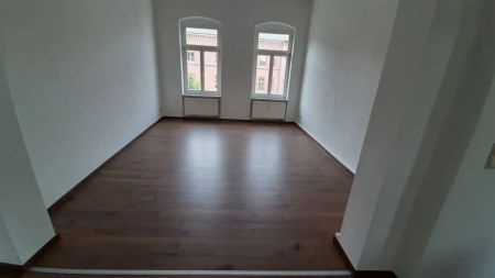 Attraktive, großzügige Wohnung, frisch renoviert - Photo 4