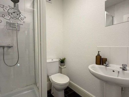 Willow Lane Room 6 - Photo 4