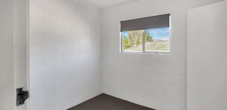 NEW LYNN - 2 Bedroom - Photo 2