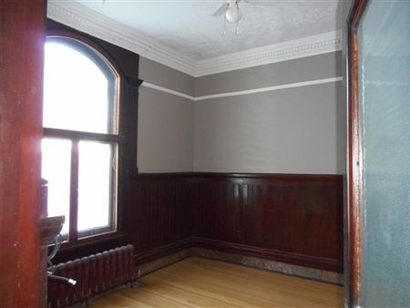 Magnifique 2 1/2 (Juillet)TOUT INCLUS rénové avec cachet antique! 158 Frontenac #36, Sherbrooke J1H 1J9 - Photo 5