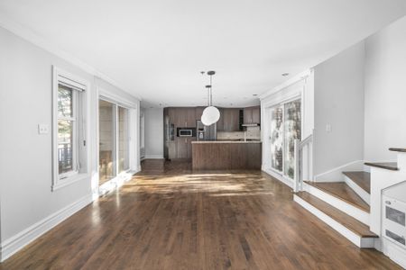 880 Rue St-Antoine E. - Photo 5