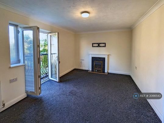 3 bedroom end of terrace house to rent - Photo 1
