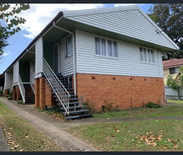 4/39 Thurlow Street, Newmarket, Qld 4051 - Photo 4