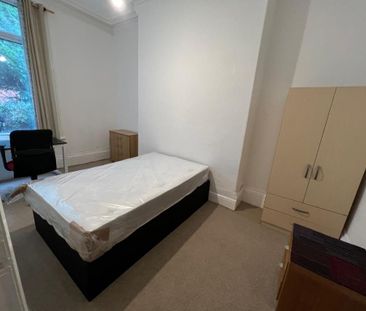 1 bedroom flat to rent - Photo 6