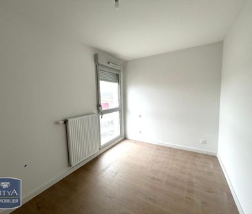 Location Appartement 3 pièces 62m² ST ETIENNE 42000 - Photo 2