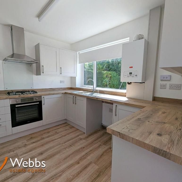 2 bedroom detached bungalow to rent - Photo 1